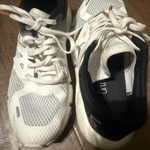 Salomon White and Black Men's Athletic Running Shoes